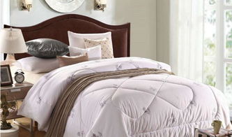 百检网 用品质温暖治愈起床气，床上用品与箱包选购全指南